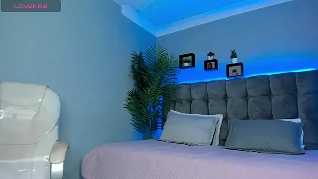 Thomas moon online show from April 2026 12:56:01 PM