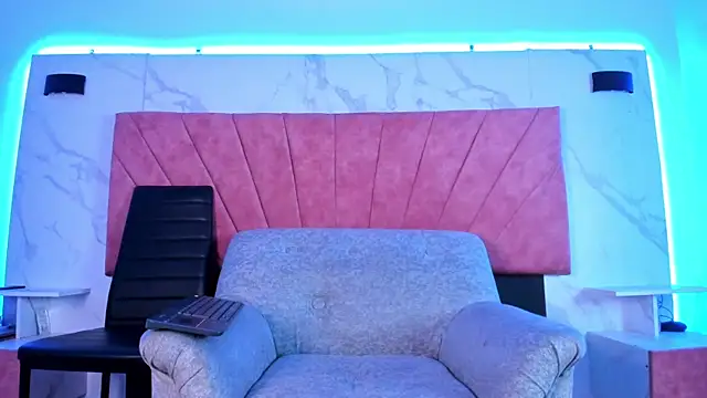 HellAndDante  online show from December 2025 02:08:02 AM