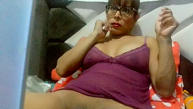 Snapshot of kelly15055 chatting on July 2026 06:08:02 AM kelly15055 online show from July 2026 06:08:02 AM