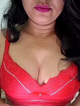 Snapshot of CUTE-PX chatting on May 2026 05:13:01 AM CUTE-PX online show from May 2026 05:13:01 AM