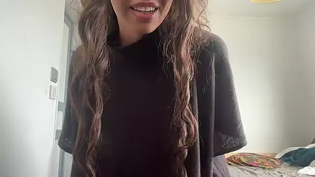 Daphnebby online show from October 2025 09:17:01 AM