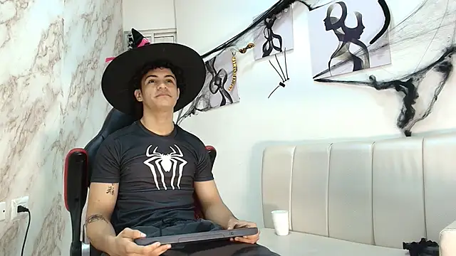 mikey banji online show from October 2025 12:39:02 PM