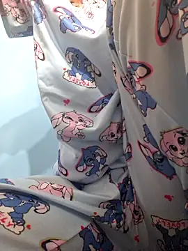 Snapshot of aellabeyonce chatting on September 2025 07:52:02 AM aellabeyonce online show from September 2025 07:52:02 AM