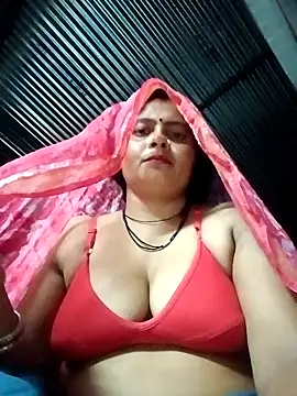 Snapshot of Hot_komal1 chatting on May 2026 09:21:02 PM Hot komal1 online show from May 2026 09:21:02 PM