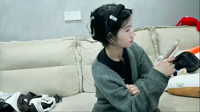 xiaoLI-2025 online show from November 2025 02:08:01 PM