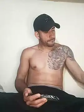 Alexsexygamer online show from November 2025 03:01:02 PM