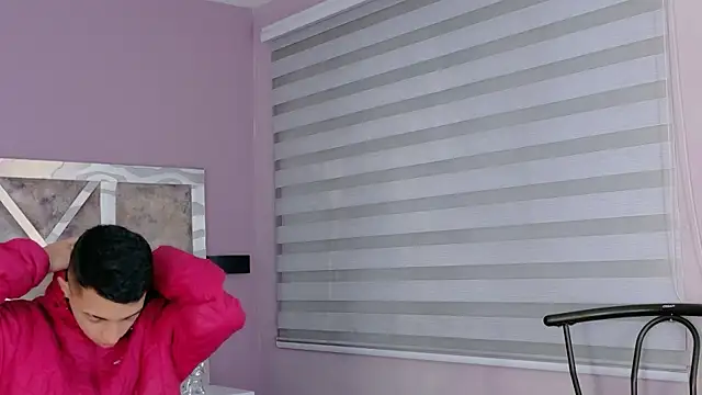 NickandAbby  online show from November 2025 11:58:01 AM