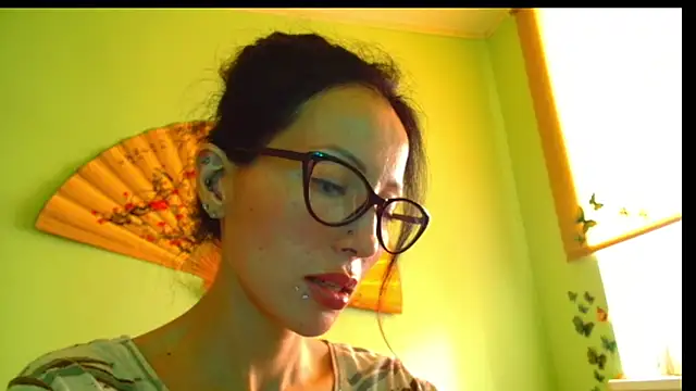 KiotoShine online show from October 2025 09:43:01 AM