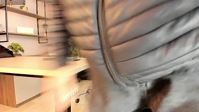 nicktorn online show from November 2025 12:52:01 PM