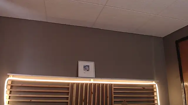 Snapshot of PaulEvens chatting on February 2026 01:07:02 PM PaulEvens online show from February 2026 01:07:02 PM