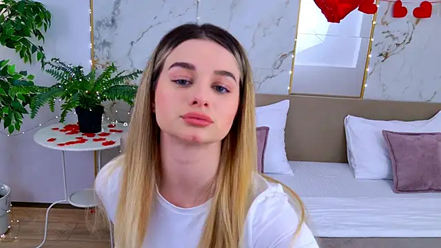 SweetyLicky online show from February 2026 06:26:02 PM