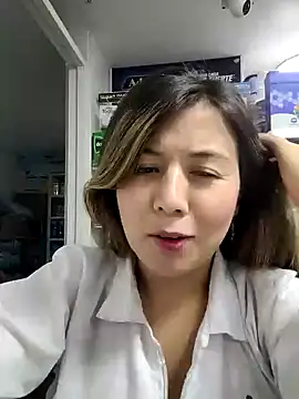 Sophie del Castillo online show from October 2025 12:55:02 AM