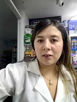 Sophie del Castillo online show from November 2025 01:05:01 AM
