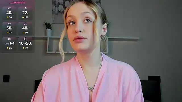 Julliakoill online show from November 2025 06:52:01 AM