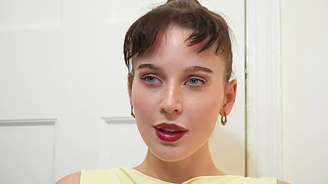 ellaa91 online show from November 2025 07:48:02 PM