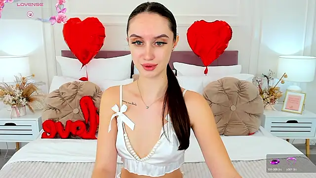 ToriSonn online show from February 2026 01:18:01 PM