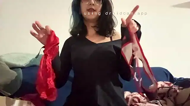 Snapshot of petitepeach6 chatting on February 2026 09:16:02 PM petitepeach6 online show from February 2026 09:16:02 PM