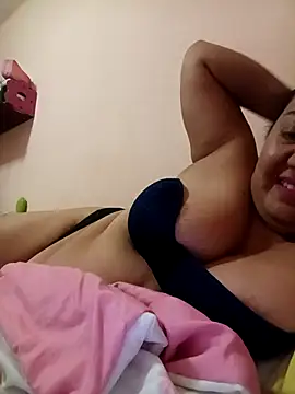 Caroomoom27 online show from September 2025 07:43:01 AM