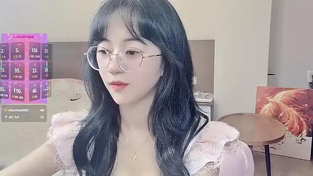 nini a online show from April 2026 11:36:01 AM