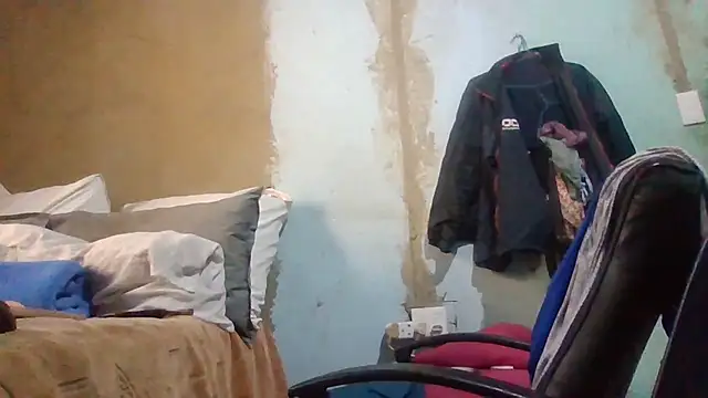 Snapshot of Nicky52 chatting on April 2026 02:10:01 PM Nicky52 online show from April 2026 02:10:01 PM