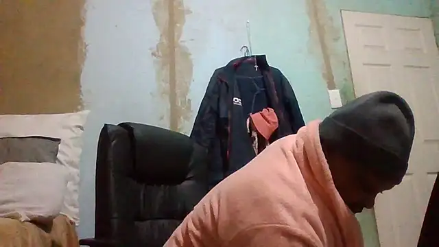 Snapshot of Nicky52 chatting on May 2026 06:35:02 PM Nicky52 online show from May 2026 06:35:02 PM