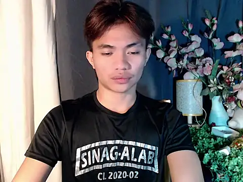 Snapshot of mostwantedtwink chatting on November 2025 03:33:02 PM mostwantedtwink online show from November 2025 03:33:02 PM