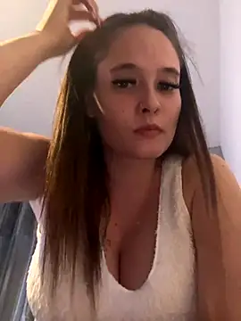 LollyLove  online show from December 2025 09:09:02 PM