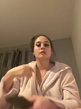 Snapshot of LollyLove_ chatting on February 2026 09:11:02 PM LollyLove online show from February 2026 09:11:02 PM