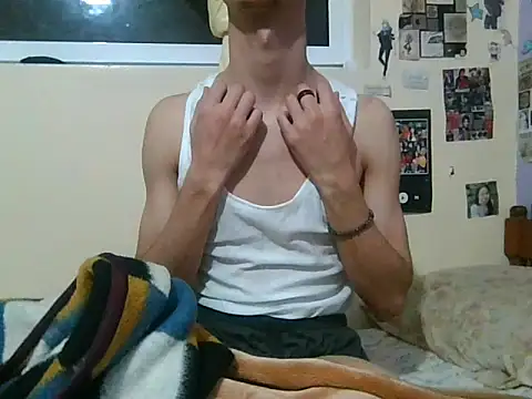 HitShelf online show from December 2025 10:38:01 PM