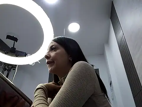 Snapshot of Savannah_Monroe chatting on December 2025 08:04:01 PM Savannah Monroe online show from December 2025 08:04:01 PM