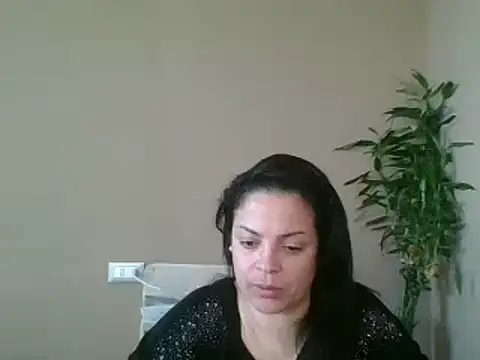 ITALIANASISIXX online show from March 2025 06:35:02 AM