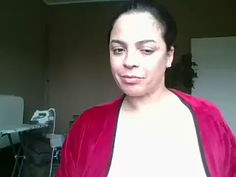 ITALIANASISIXX online show from May 2026 01:08:02 PM