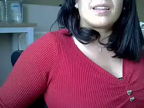 Snapshot of ITALIANASISIXX chatting on May 2026 01:28:01 PM ITALIANASISIXX online show from May 2026 01:28:01 PM