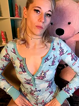 TheRealJessyLey online show from November 2025 08:09:02 PM