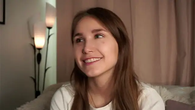 Snapshot of EthalFlowers chatting on September 2025 03:07:02 AM EthalFlowers online show from September 2025 03:07:02 AM