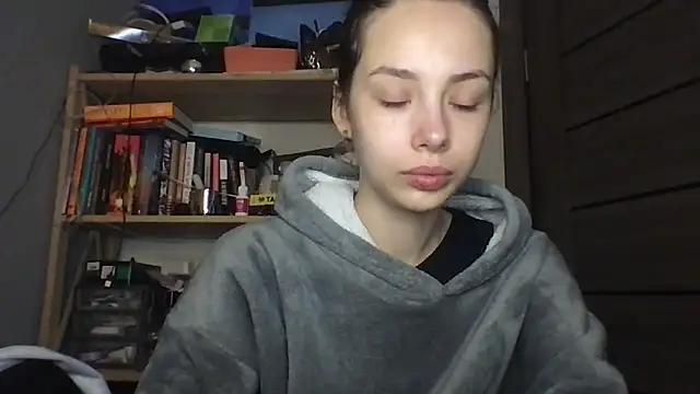 Yuna5343 online show from December 2025 08:27:01 PM