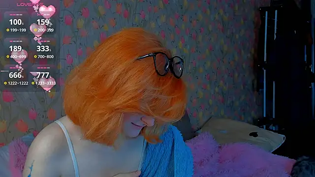 Squirrel Bunny online show from October 2025 08:31:02 PM