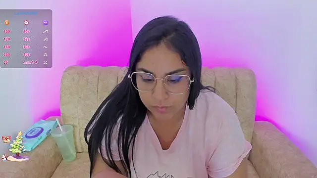 Snapshot of Khertt-Slov chatting on November 2025 08:52:02 PM Khertt-Slov online show from November 2025 08:52:02 PM