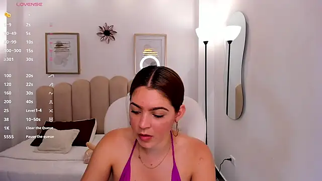 Madelin carter online show from November 2025 06:57:02 PM