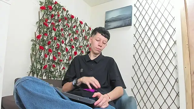 Snapshot of LiamBrown09 chatting on July 2026 07:29:01 PM LiamBrown09 online show from July 2026 07:29:01 PM