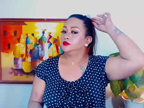 Snapshot of EmmaKantutera chatting on June 2026 05:16:02 PM EmmaKantutera online show from June 2026 05:16:02 PM