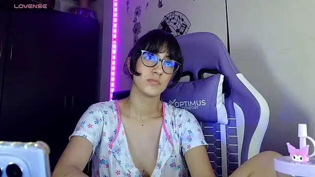 AvlieQueen online show from January 2026 08:52:01 AM