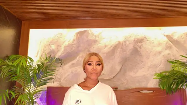 alisonn moon online show from March 2026 10:04:02 PM