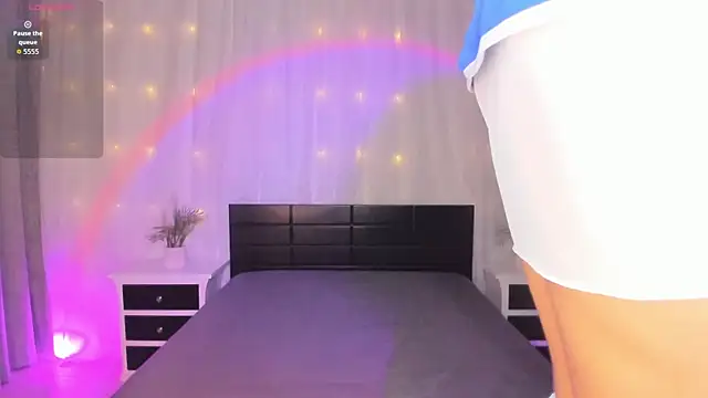 Evolet Bee online show from December 2025 11:38:02 AM