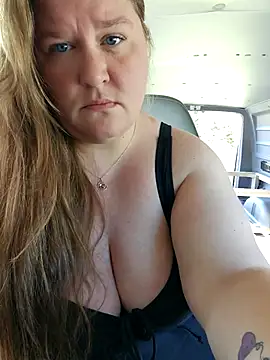 Love86Emily online show from September 2025 06:42:01 PM