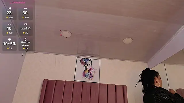 AriannaAdames online show from June 2026 01:00:02 PM