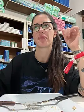 ferchule7 online show from October 2025 04:46:01 PM