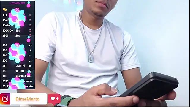 Snapshot of mike_black_22 chatting on June 2026 02:19:02 PM mike black 22 online show from June 2026 02:19:02 PM