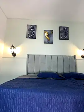 Samara Hadi  online show from October 2025 08:54:02 PM