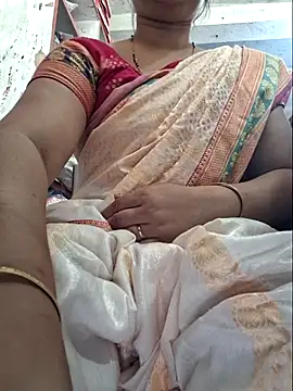 Snapshot of indianhotwife639 chatting on June 2026 04:46:01 AM indianhotwife639 online show from June 2026 04:46:01 AM